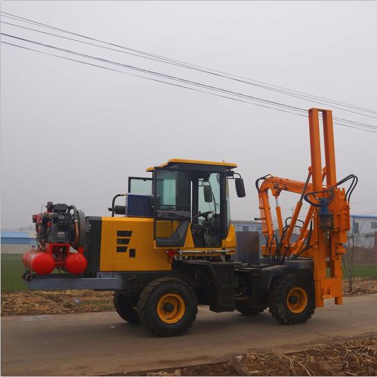 直銷裝載機(jī)護(hù)欄打樁機(jī)，高速護(hù)欄打樁機(jī)